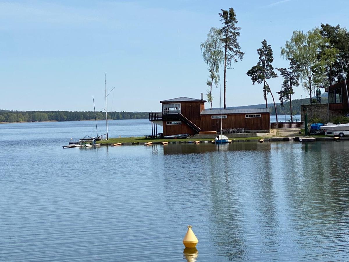 Apartman V Lakeparku Staré Splavy Buitenkant foto